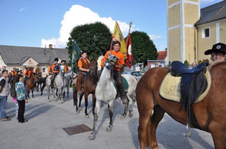 KNOBLEHARJEVO 2011 - Pohod Knobleharjeve konjenice 1